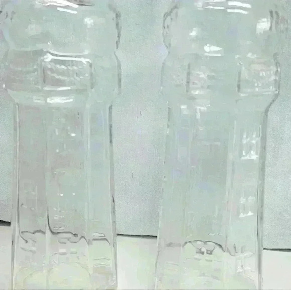 Set of 2 Red Lobster Lighthouse Glasses-Canada - Picture 2 of 6